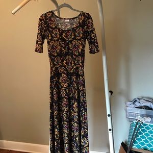EUC LuLaRoe Ana maxi dress size S